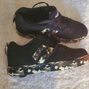 Heelys Black and Yellow Camo Kids Sneakers